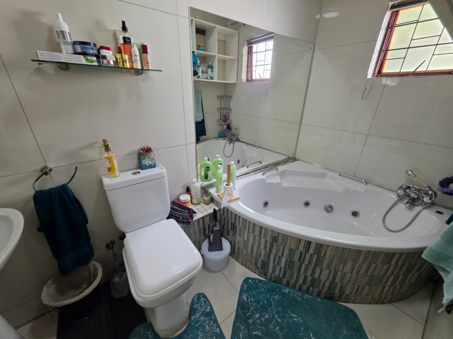 2 Bedroom Property for Sale in Vaalpark Free State